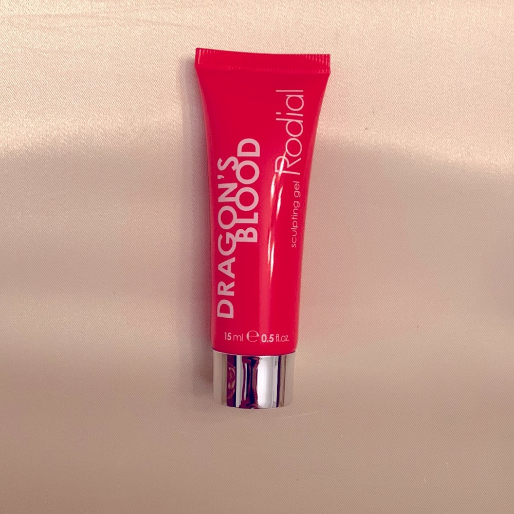 Rodial dragon's blood sculpting gel